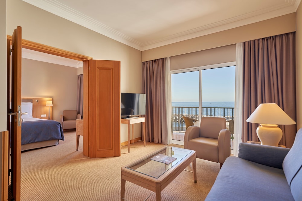Suite, Twin Beds, Sea View