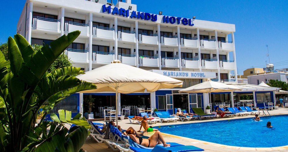 Mariandy Hotel 10/64