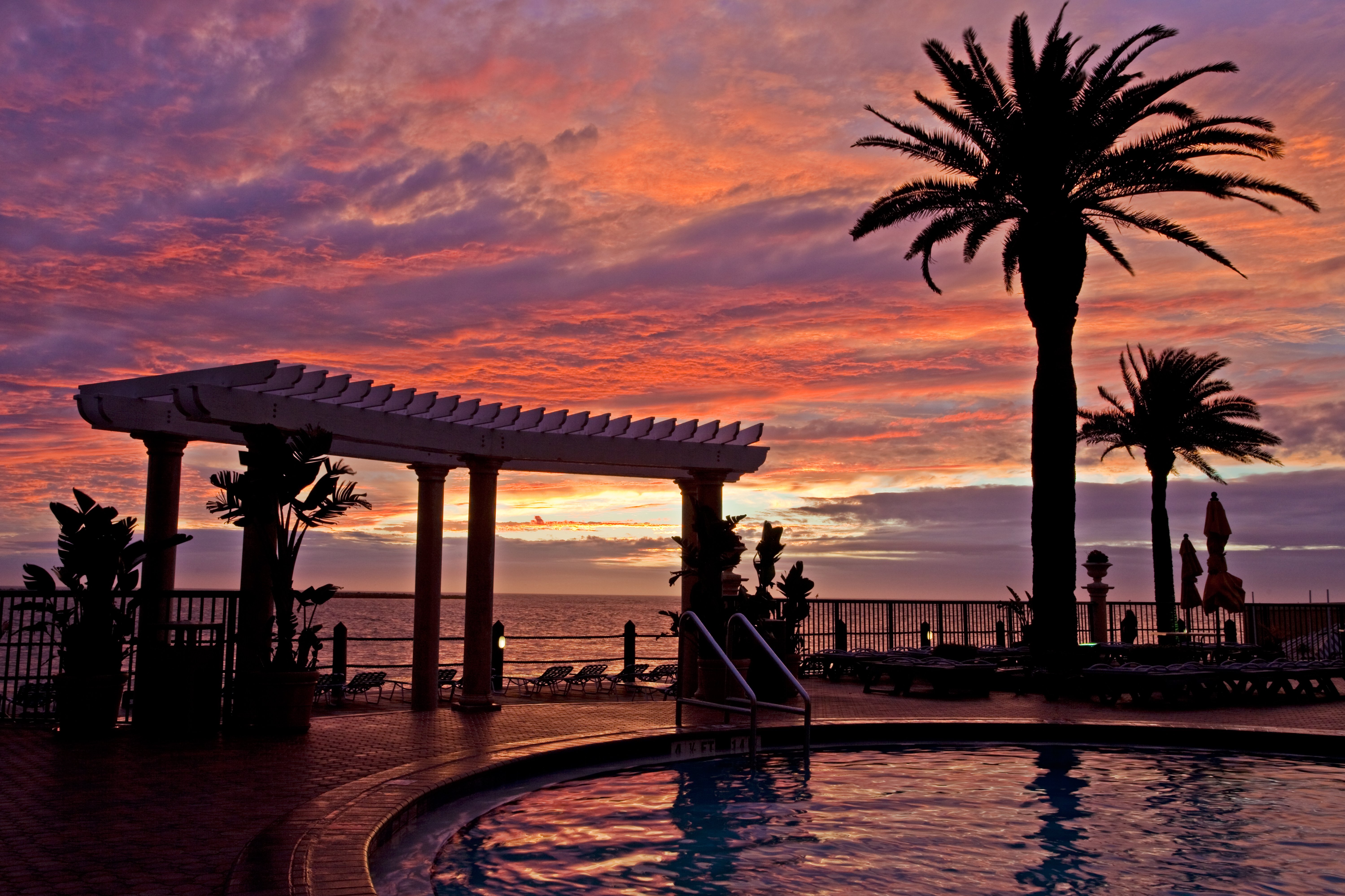 Holiday Inn Hotel and Suites Clearwater Beach 45/50