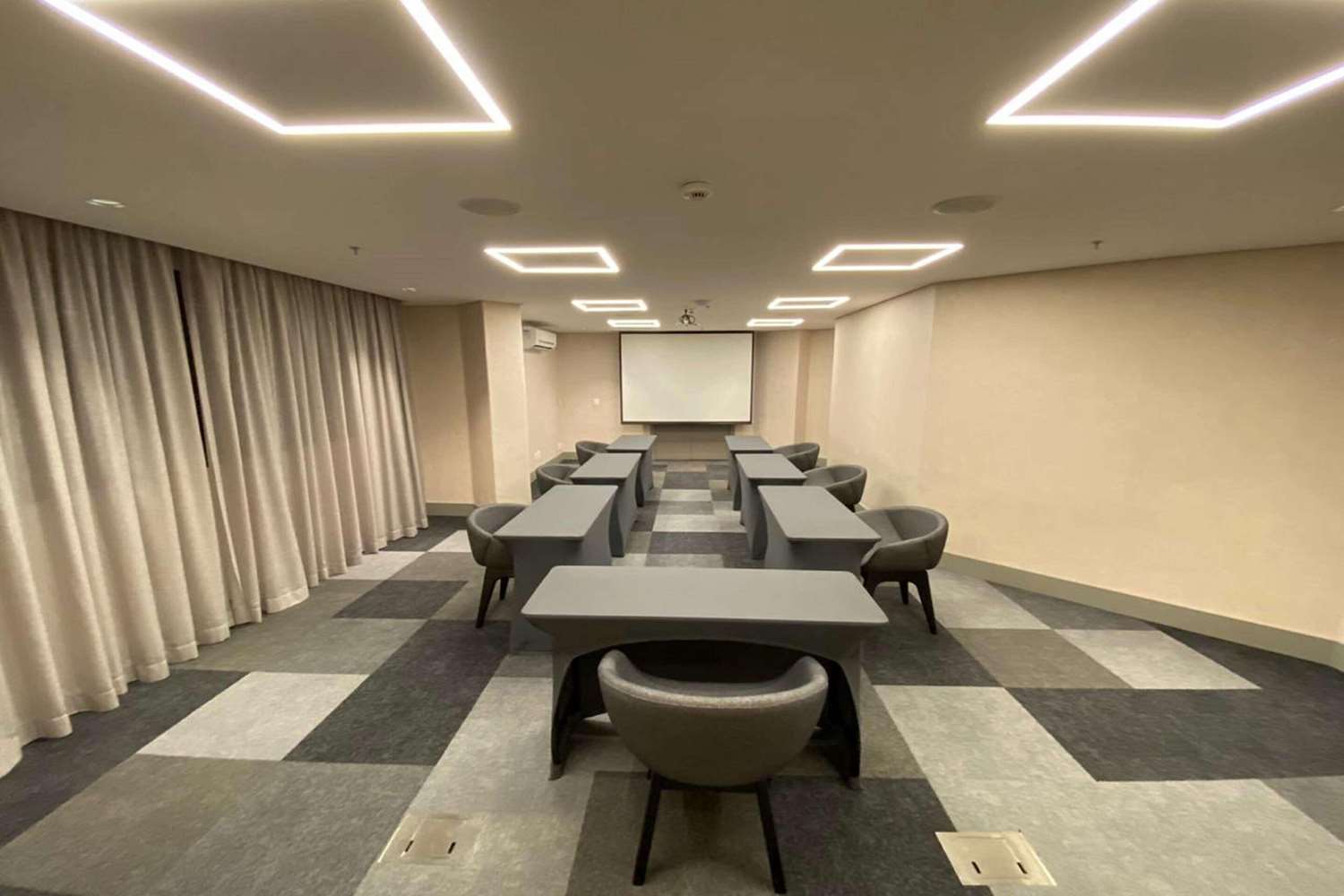 Radisson Hotel Oscar Freire 22/24