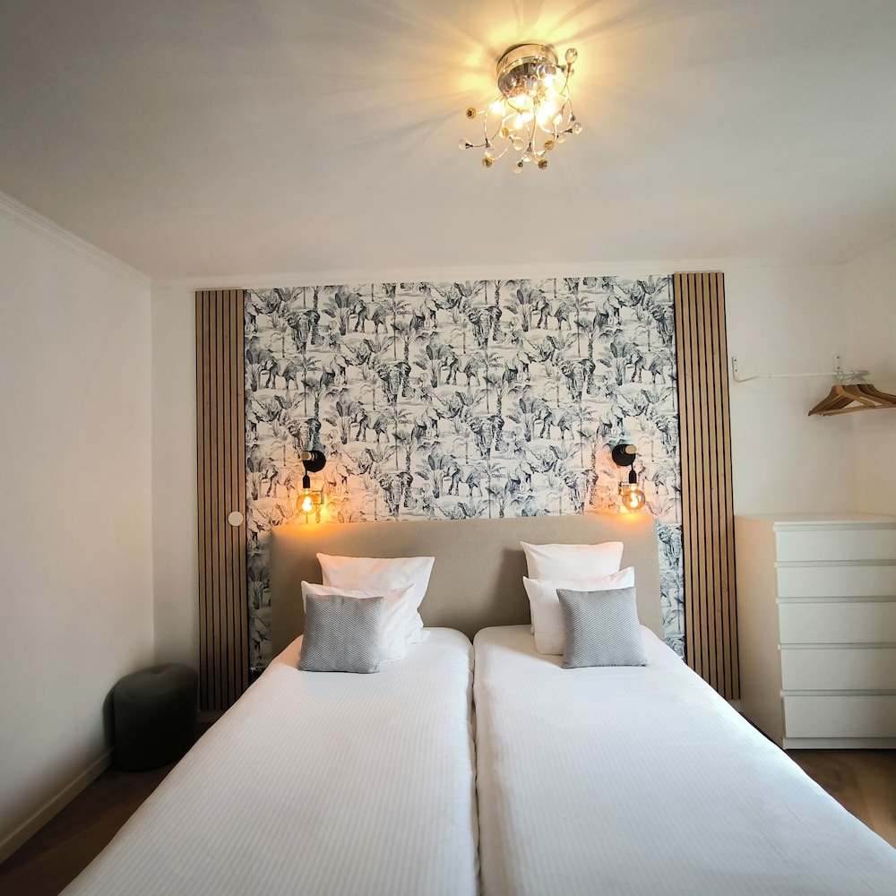 Hotel Le Twelve 12/50