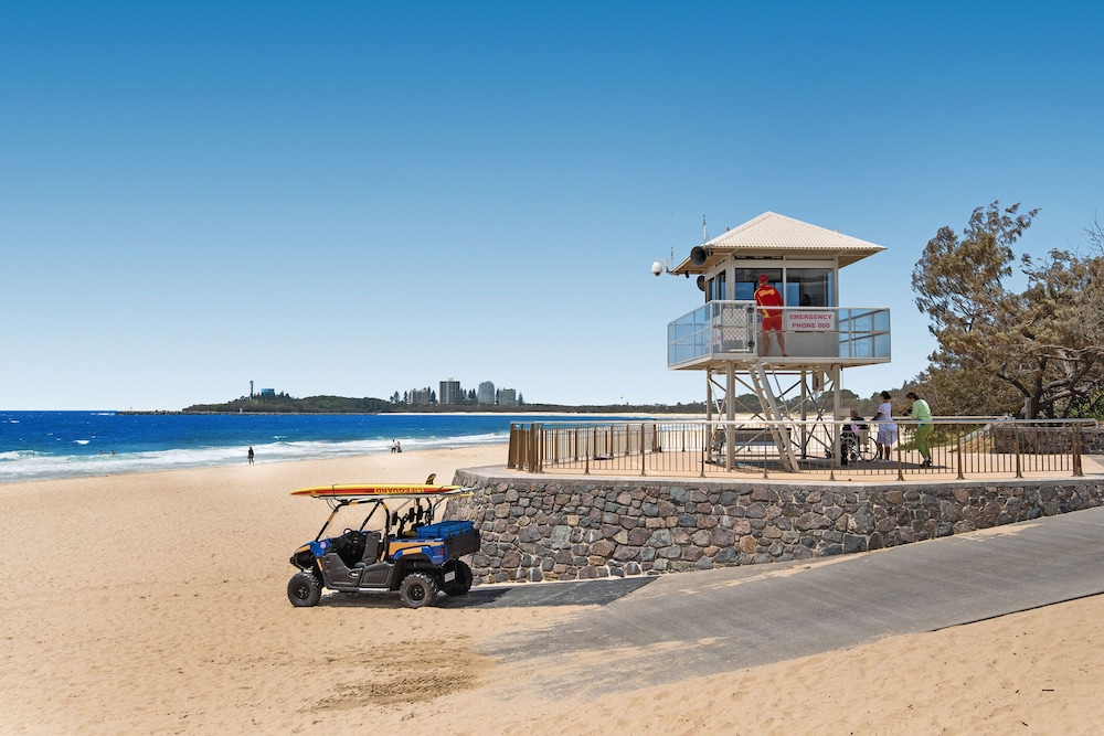 PENINSULAR BEACHFRONT RESORT 65/69