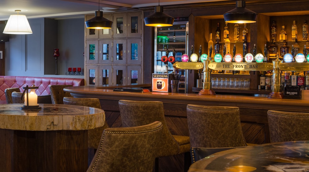 The Court Yard Hotel 33/48