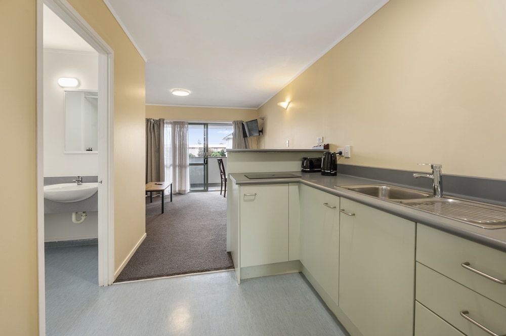Fenton Court Motel 32/60