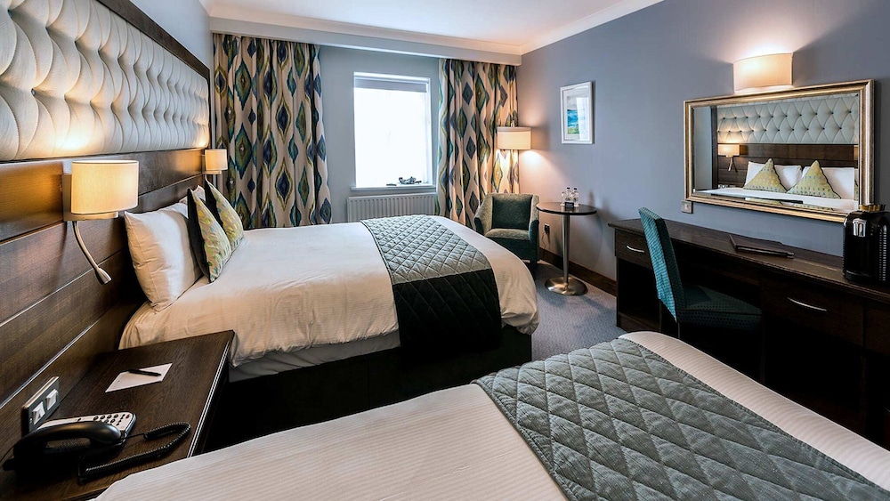 Cavan Crystal Hotel 18/57