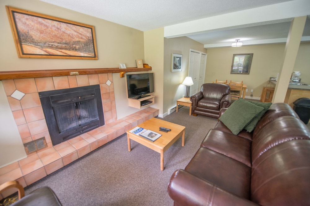 Panorama Vacation Retreat at Horsethief Lodge 46/70