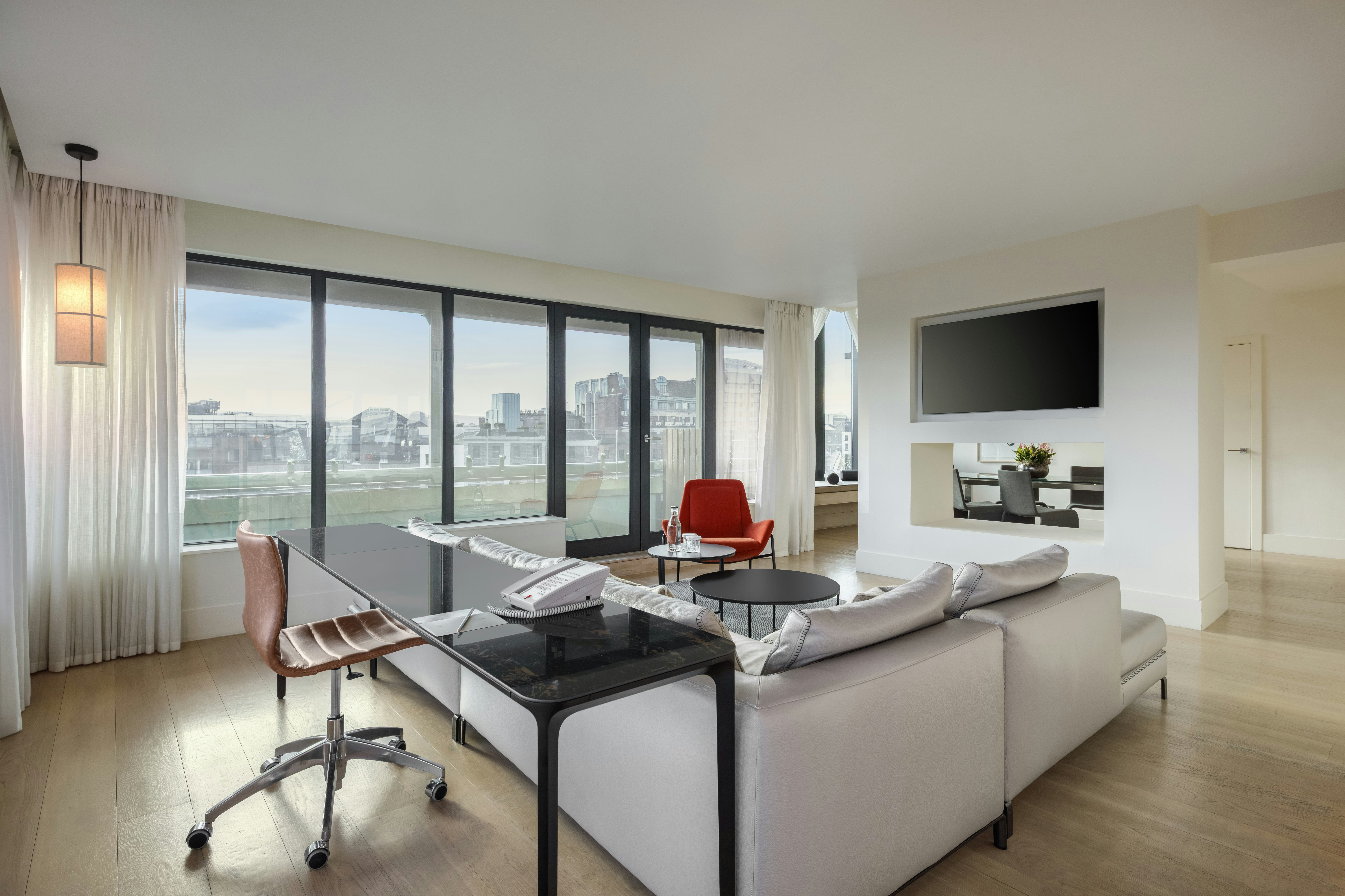 The Morrison Dublin, Curio Collection by Hilton 14/50