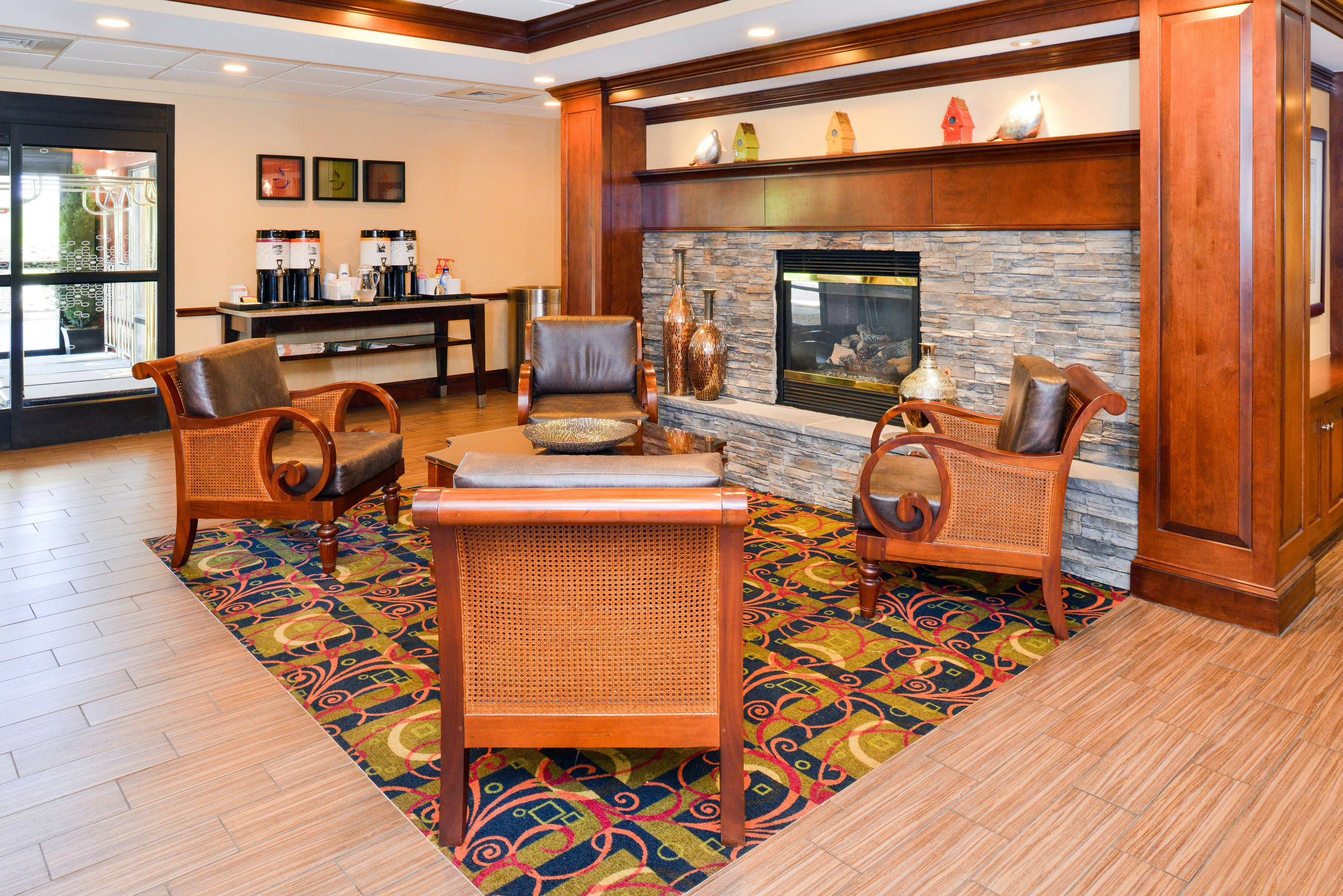 Hampton Inn Waynesboro/Stuarts Draft, VA 26/42