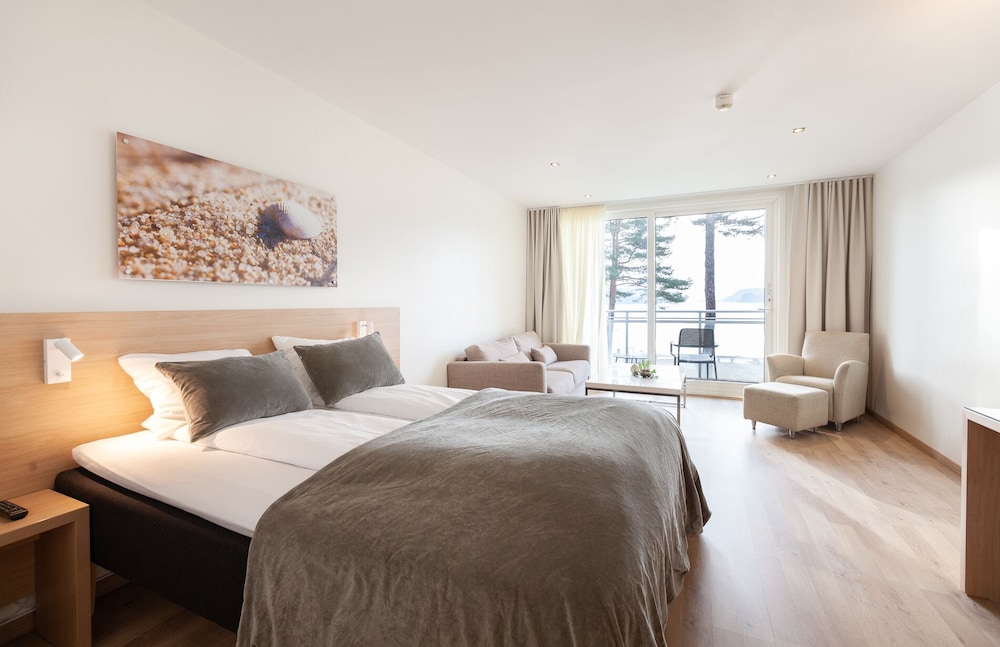 Family, Queen Bed, Sofa, Balcony or Terrace