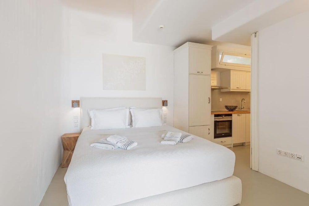 JUNIOR SUITE, SEA VIEW, OUTDOOR JETTED TUB