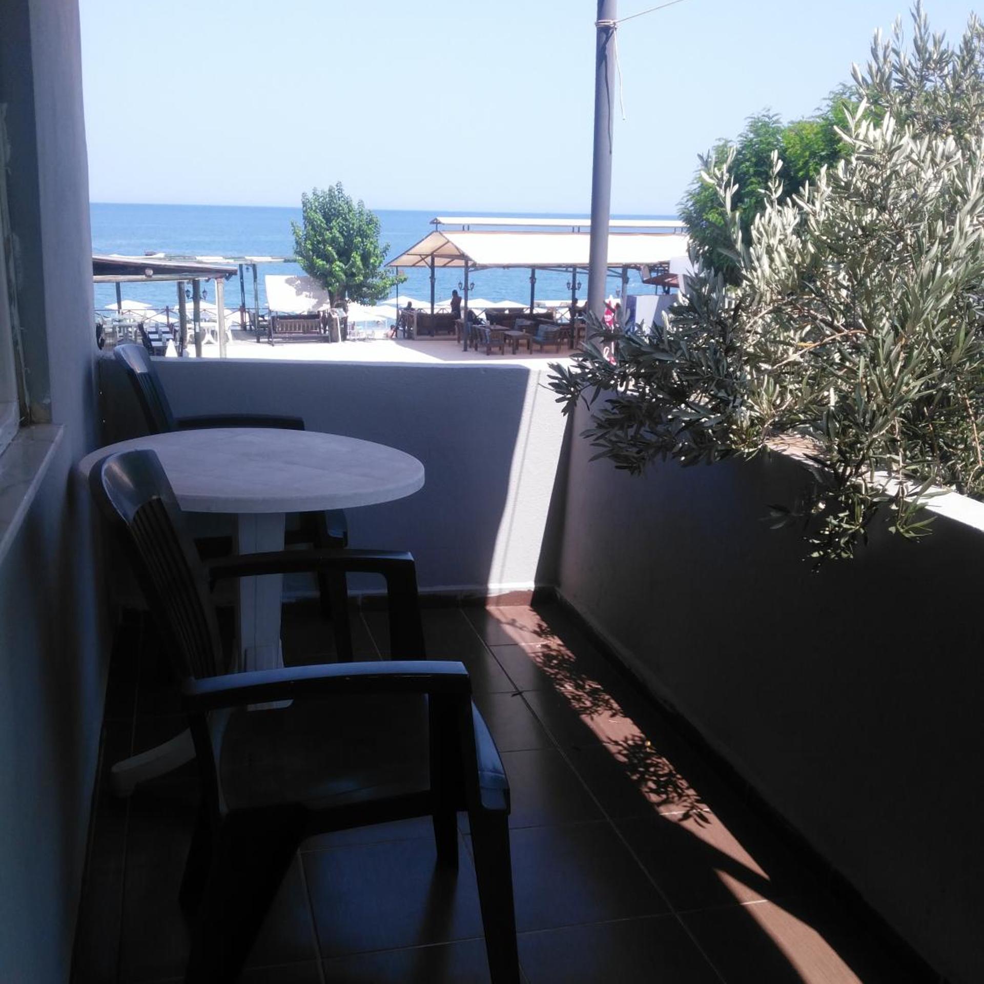 Ugur Hotel 13/35