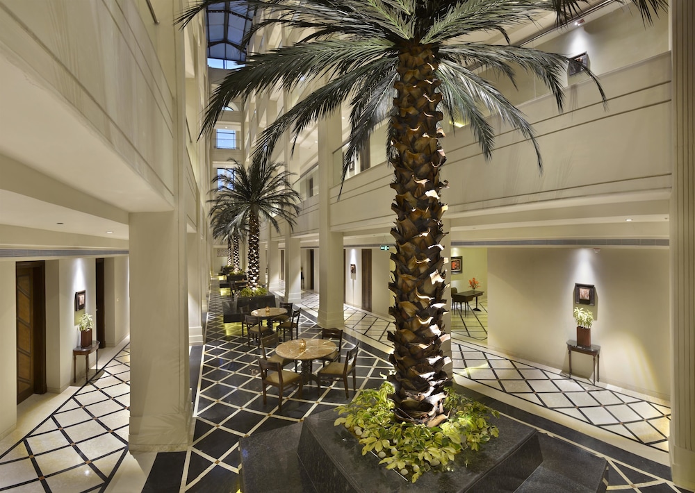 THE LALIT GREAT EASTERN KOLKATA photo3