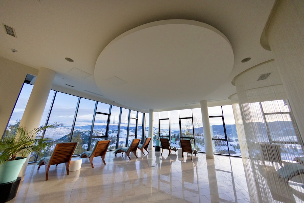 Sparkling Hill Wellness Resort And Spa 23/32