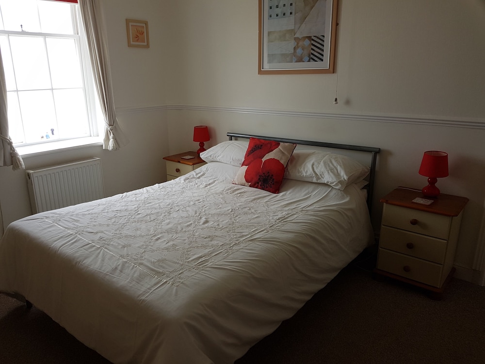 Beach View Guest House 2/10