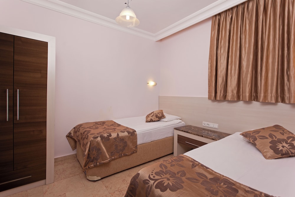 Club Paradiso Hotel 9/50