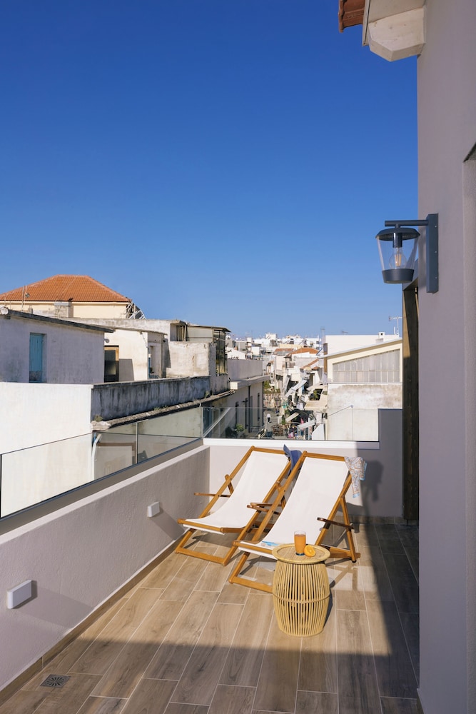 Casa Moazzo Suites and Apartments 52/59