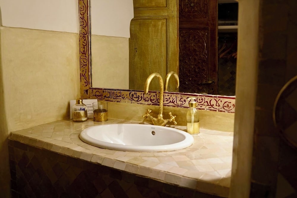 RIAD TZARRA 46/49