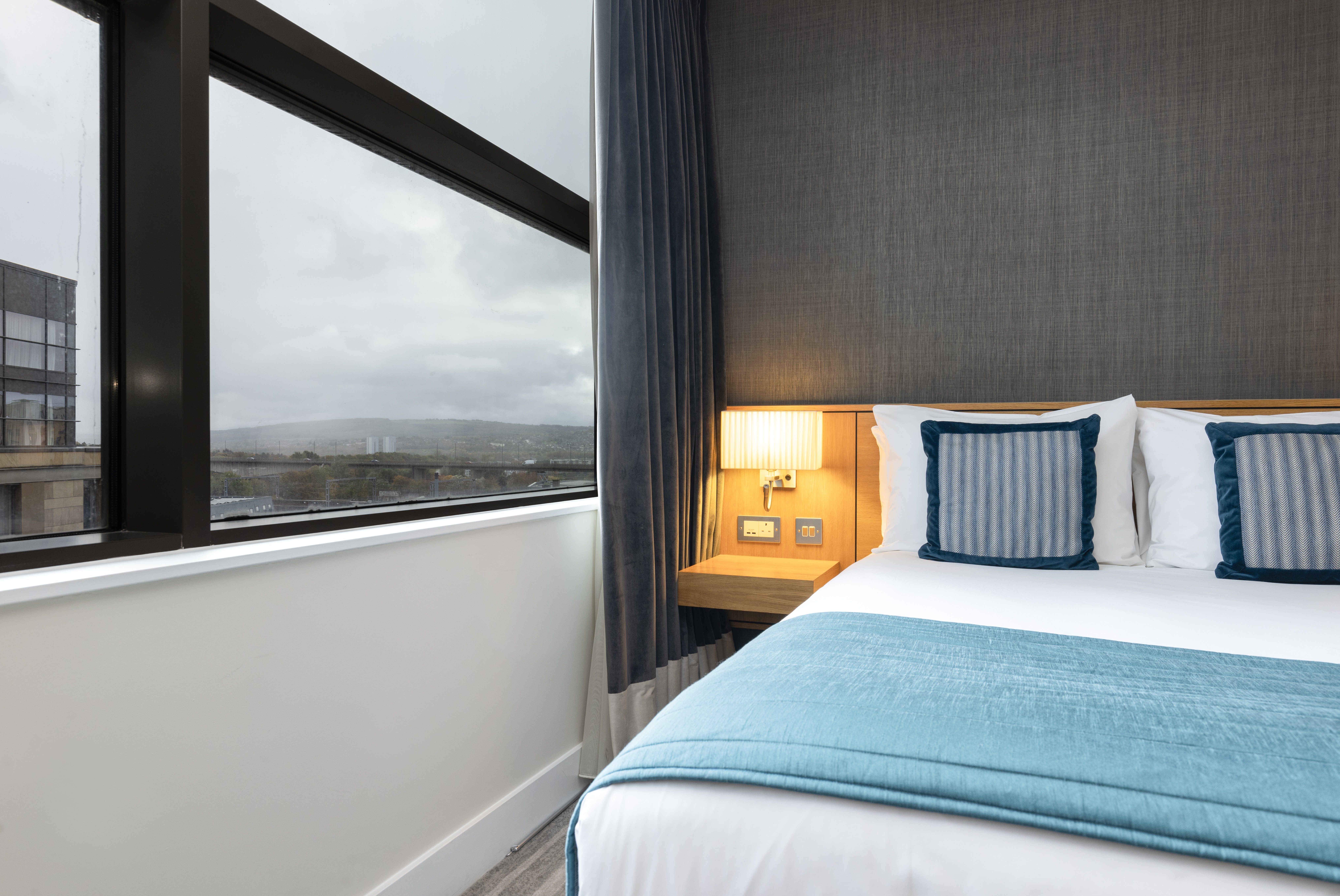 CROWNE PLAZA NEWCASTLE - STEPHENSON QUARTER 27/74