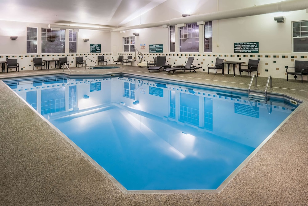 Best Western Plus Riverfront Hotel And Suites in GREAT FALLS - MT