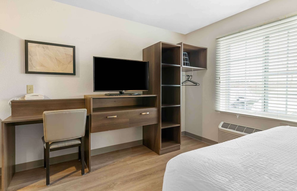 WoodSpring Suites Louisville Airport 9/26