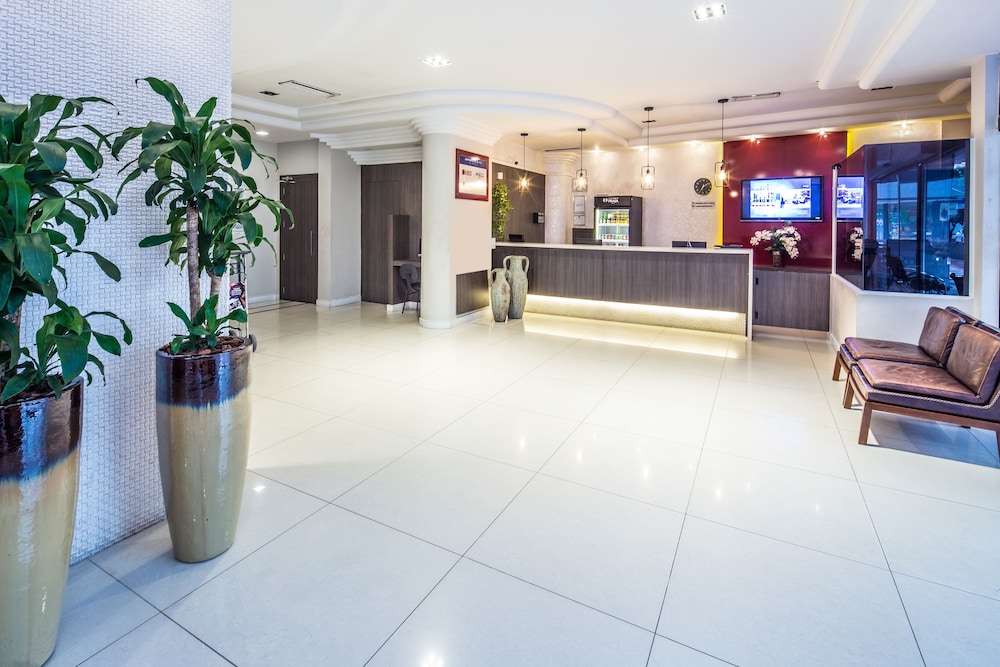 Camboriu Praia Hotel 8/75