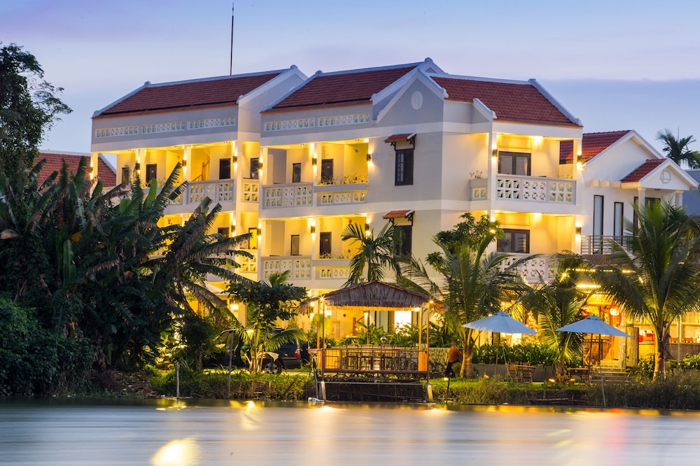 Hoi An Corn Riverside Villa 30/33