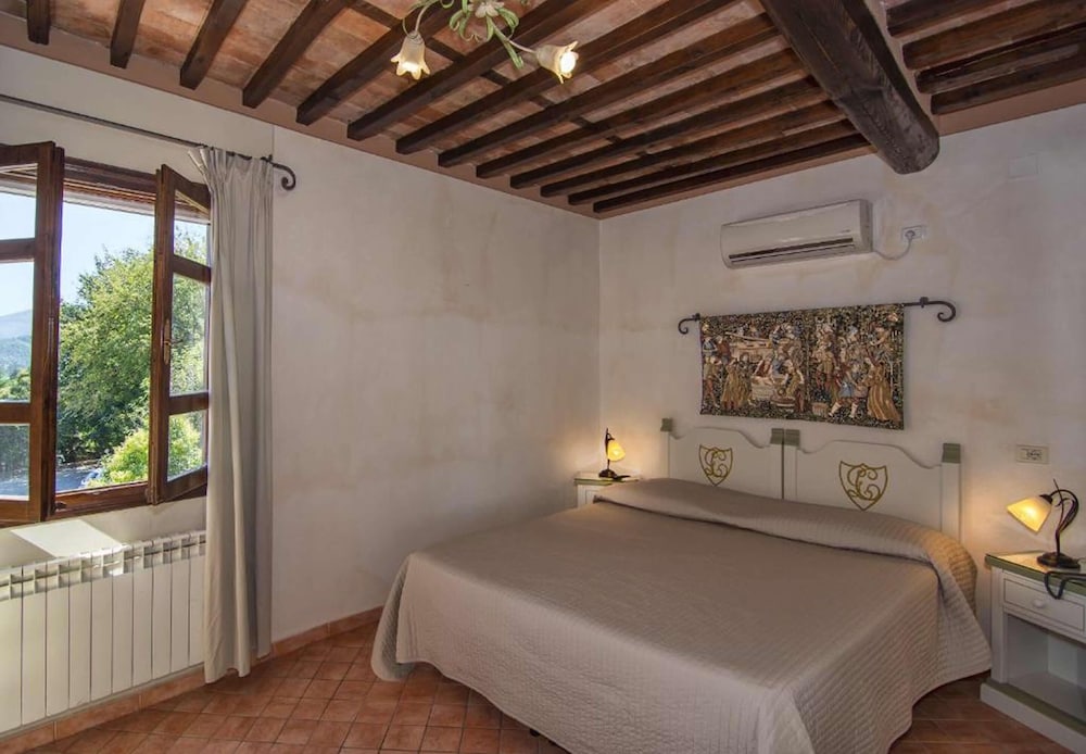 Villa Cheli Hotel 15/75