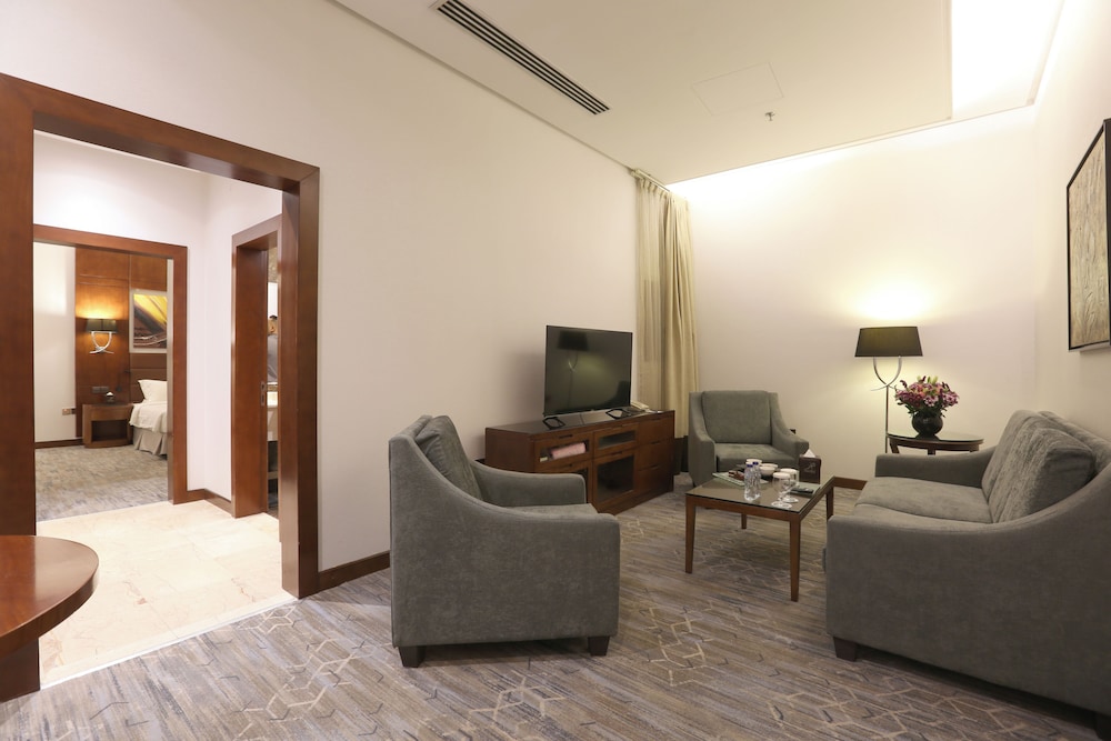 قصر الحمراء من ورويك(Al Hamra Palace By Warwick) 34/50