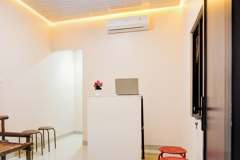 Hotel O Kedaton Near Rumah Sakit Advent Bandar Lampung Formerly Hotel Plain C Lake 32/36