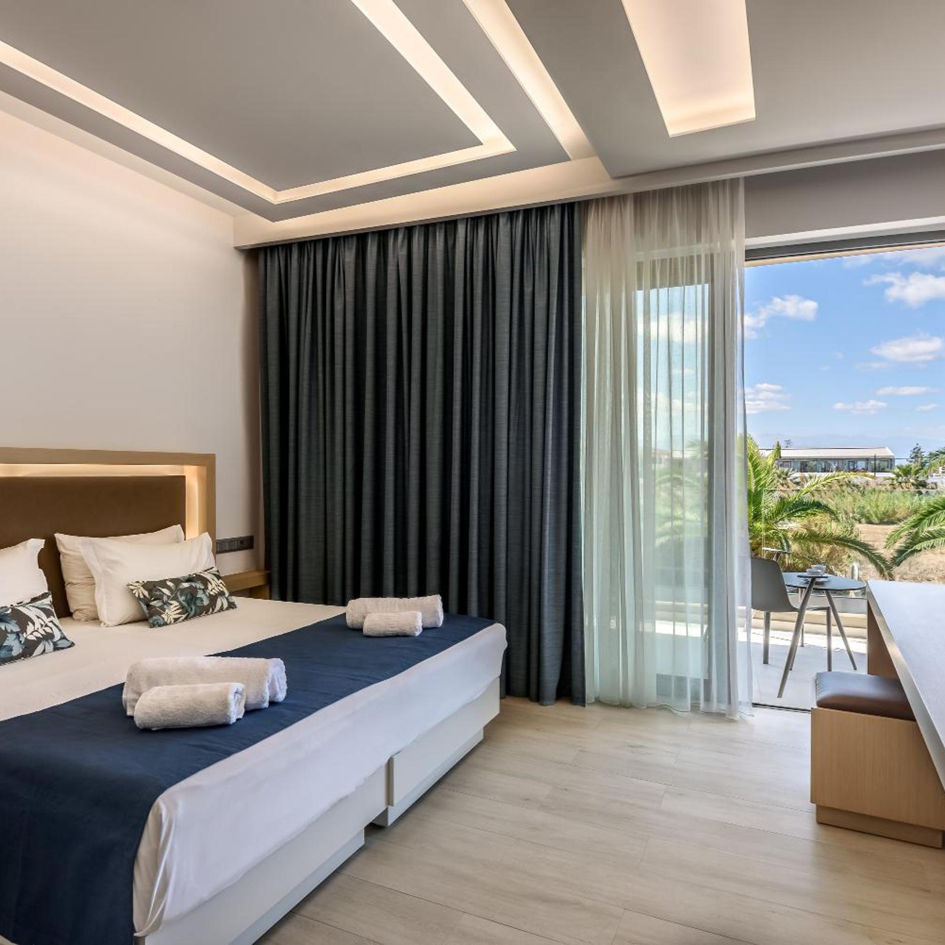 غرفة سوبيريور بسرير مزدوج، Marinos Beach 2/6