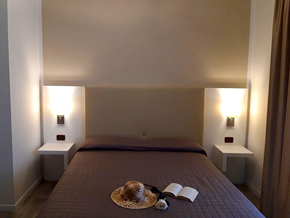 Hotel Trevi 10/30