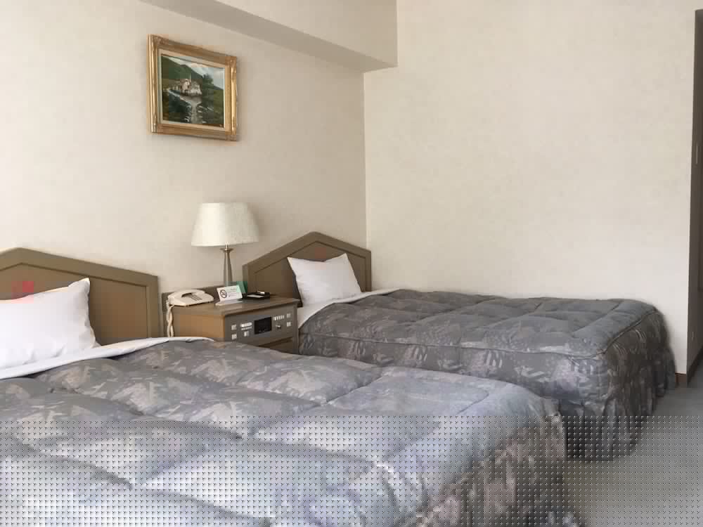 Breezbay Hotel & Resort Gero 11/77