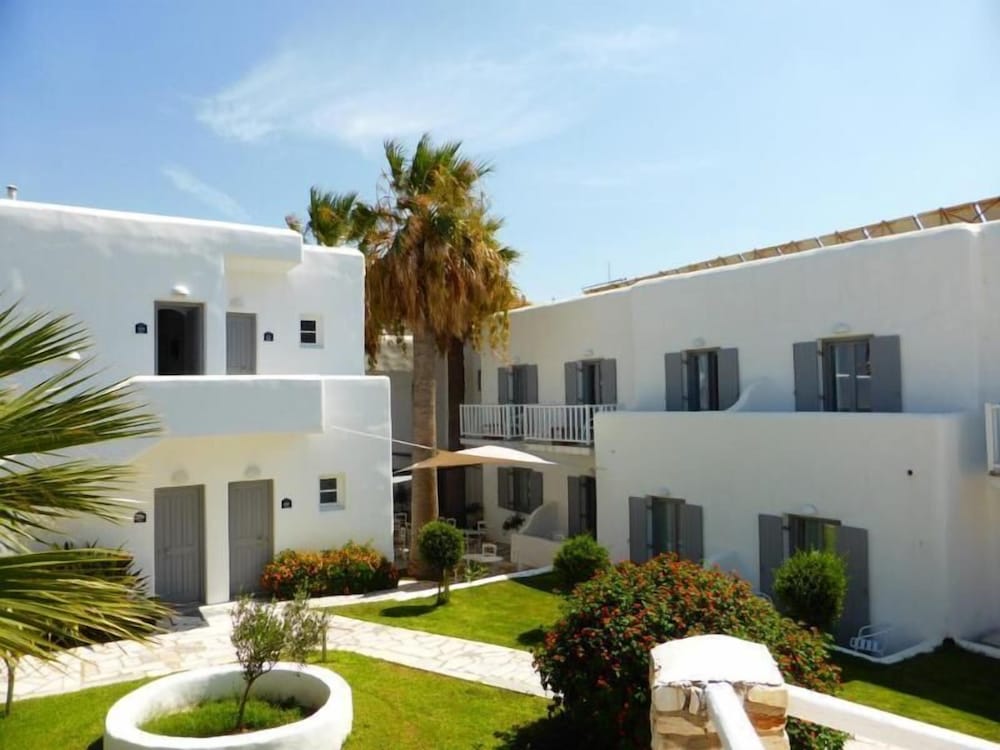 Paros Bay 61/64