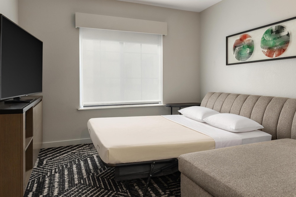 HYATT HOUSE MORRISTOWN 23/77