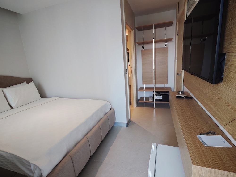 The Corner Park Hotel 16/70