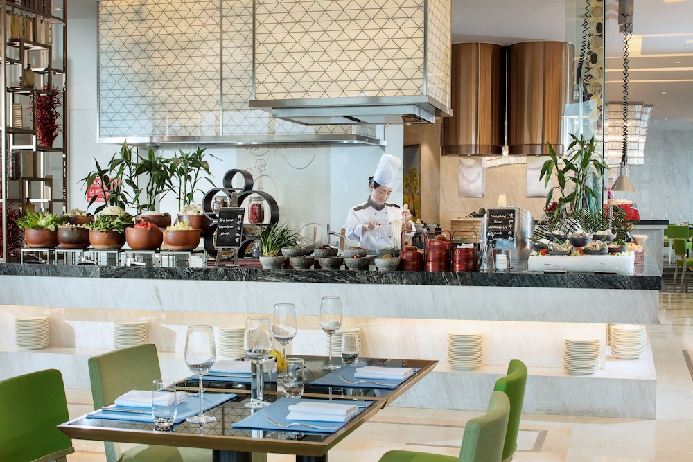 SOFITEL GUIYANG HUNTER 39/54