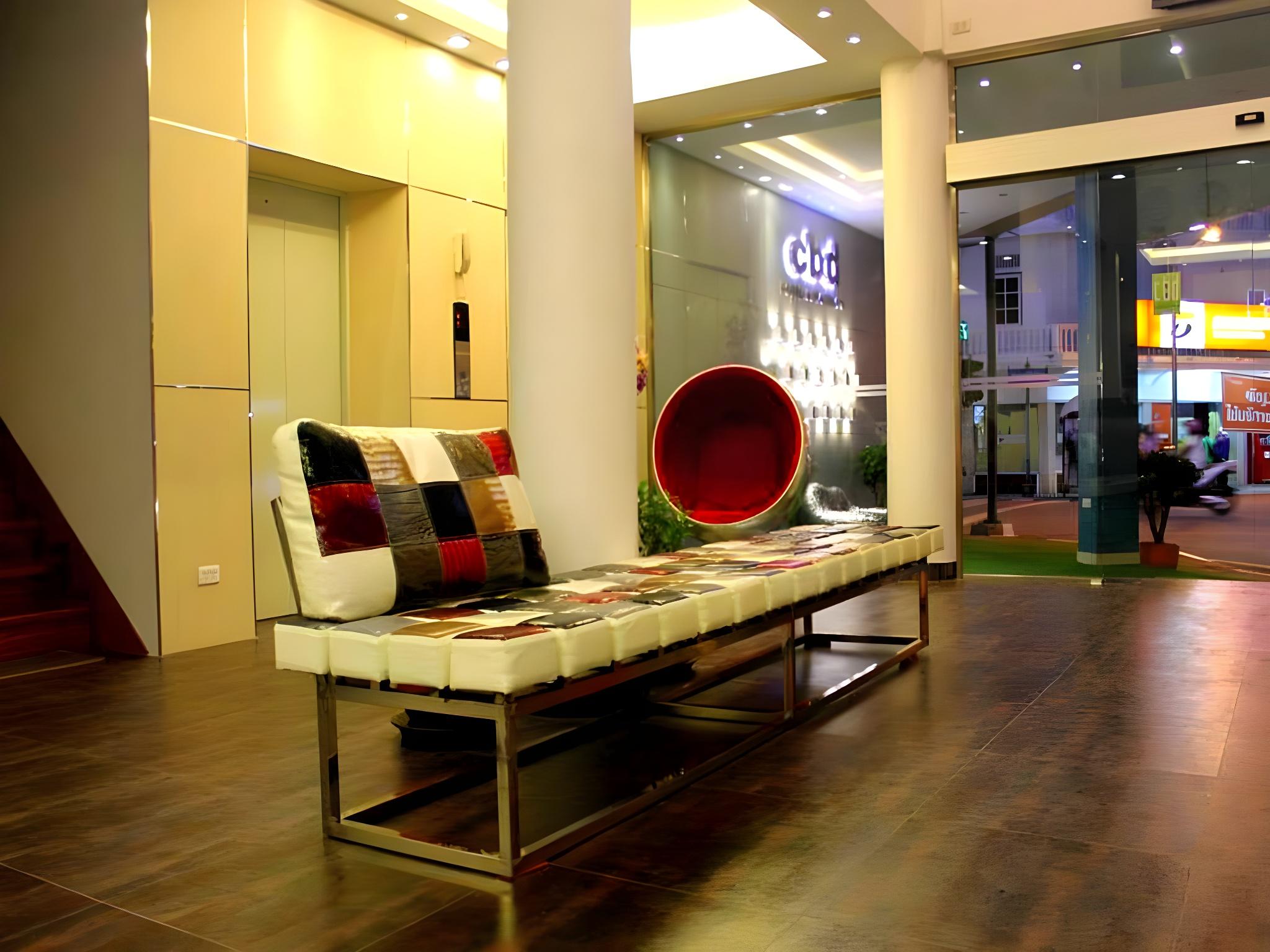 Cbd Hotel Suratthani 44/60