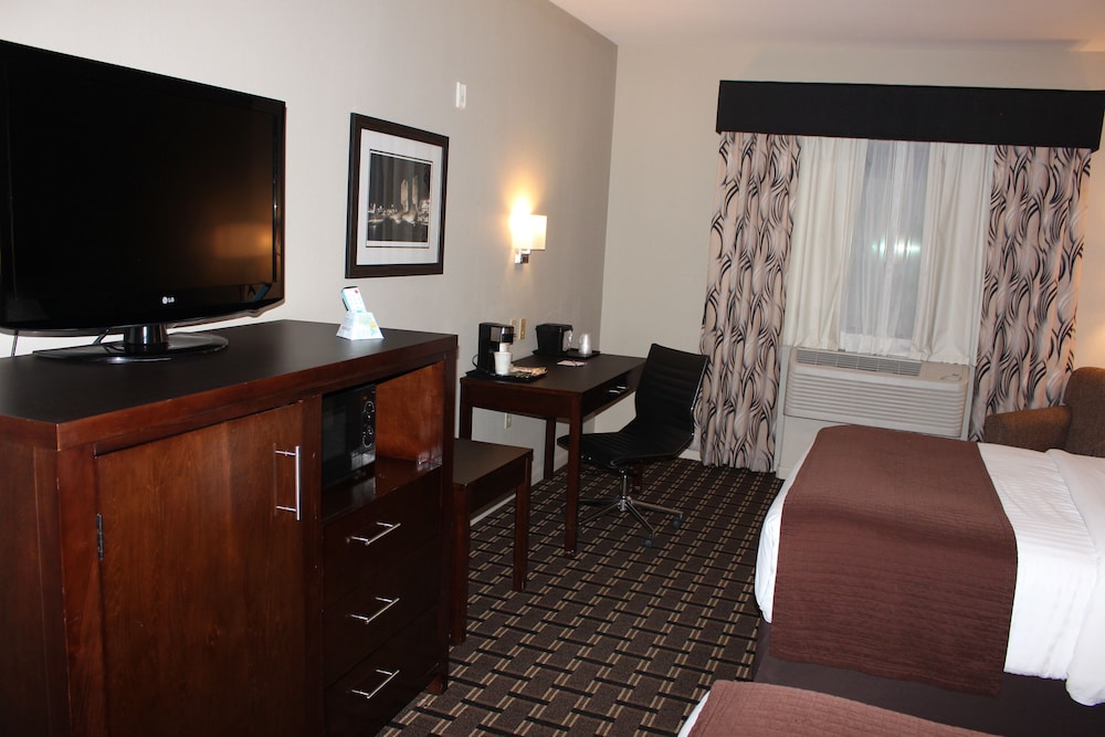 Baymont by Wyndham Columbus 25/37