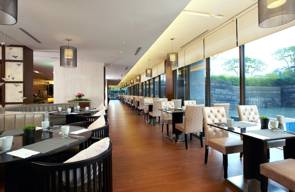 Evergreen Resort Hotel Jiaosi 59/70