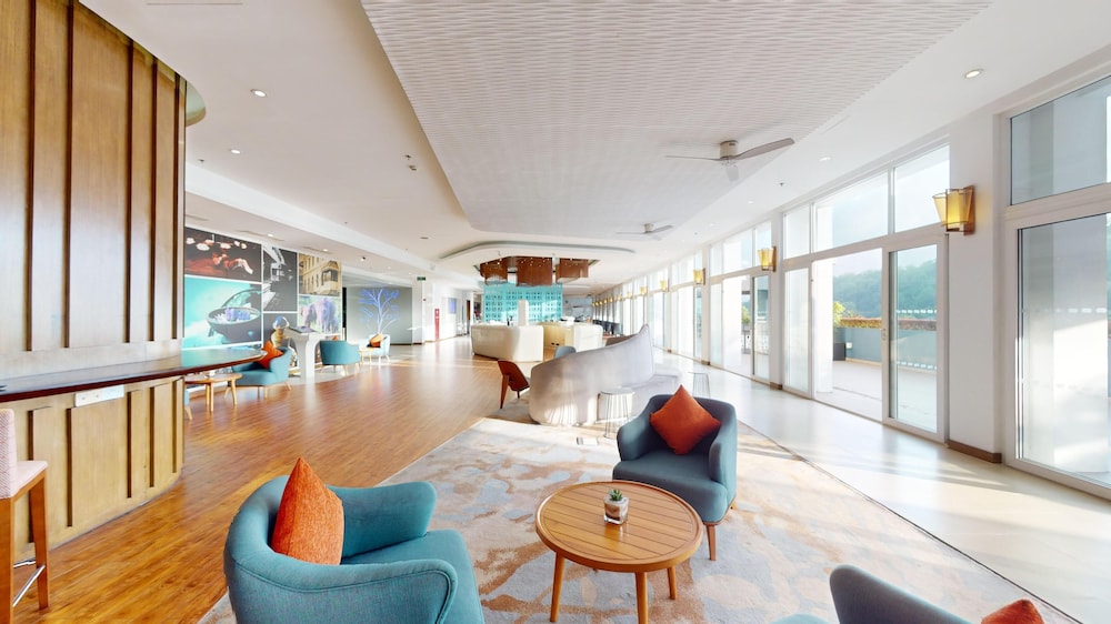Radisson Hotel Kandy 50/72