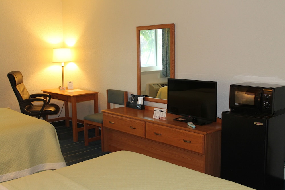 Days Inn & Suites By Wyndham Bridgeport - Clarksburg 26/42