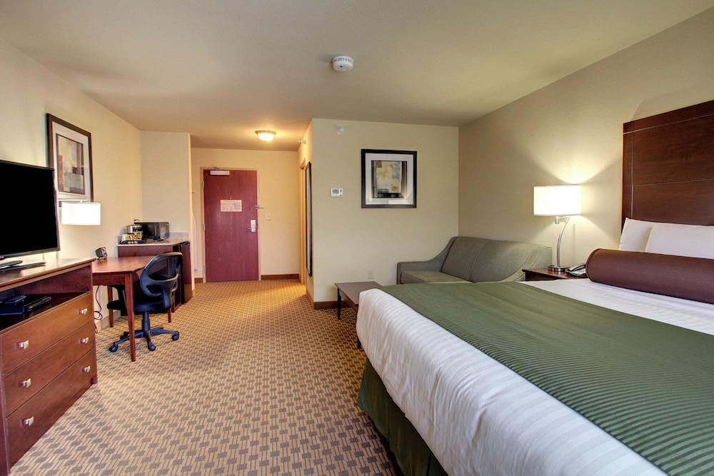 Cobblestone Hotel And Suites Broken Bow 8/51