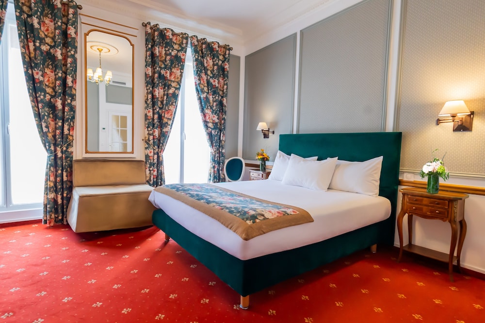 غرفة سوبيريور بسرير كوين بإطلالة على المدينة بشرفة مع أريكة، Hotel Belfast 3/10