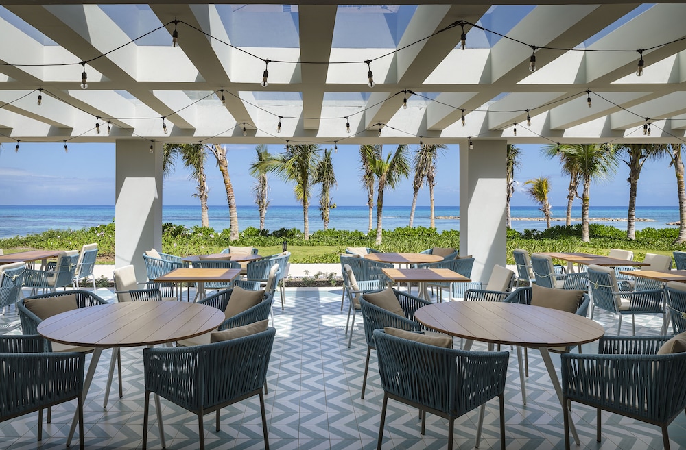 Ocean Eden Bay - Adults Only 36/50