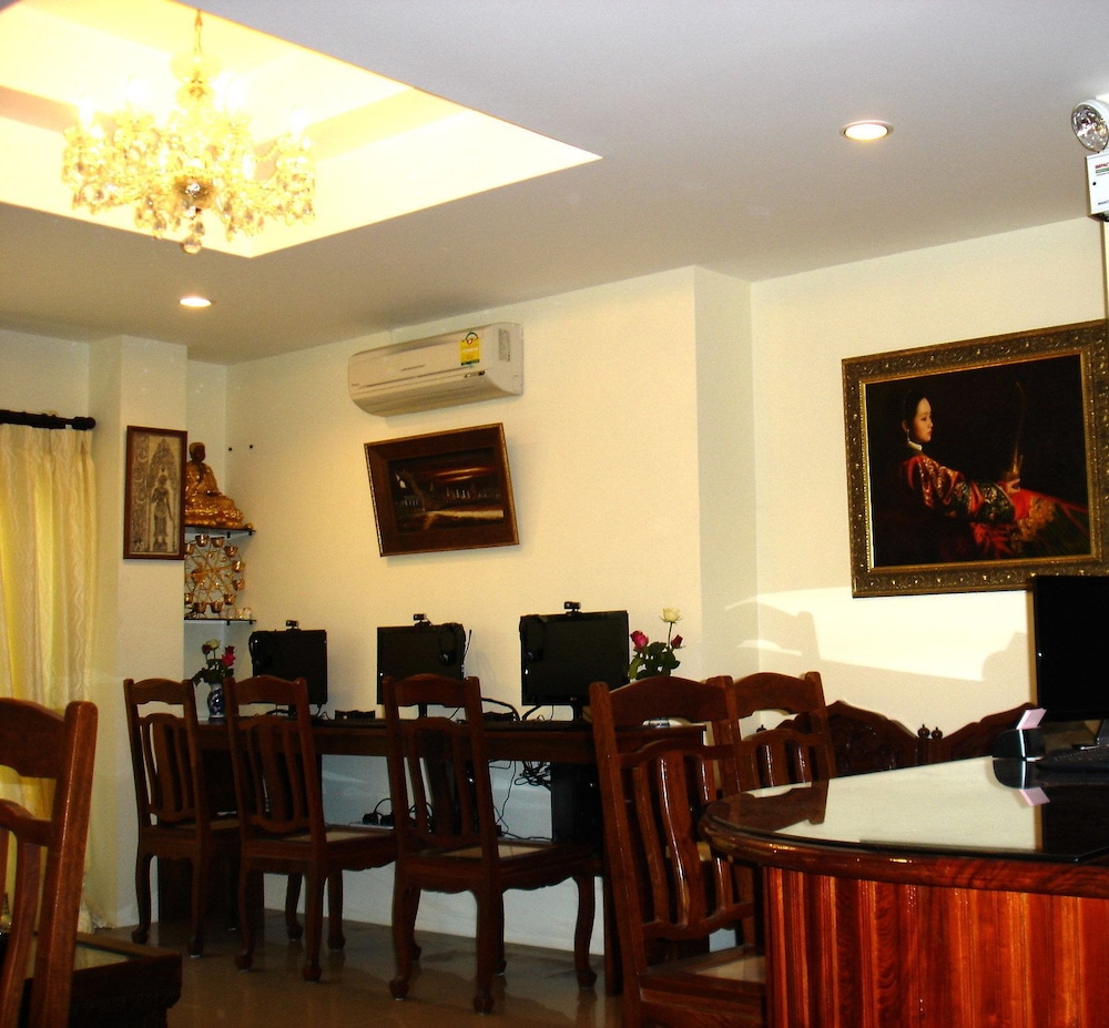 The Bang Khun Phrom Suites 22/36