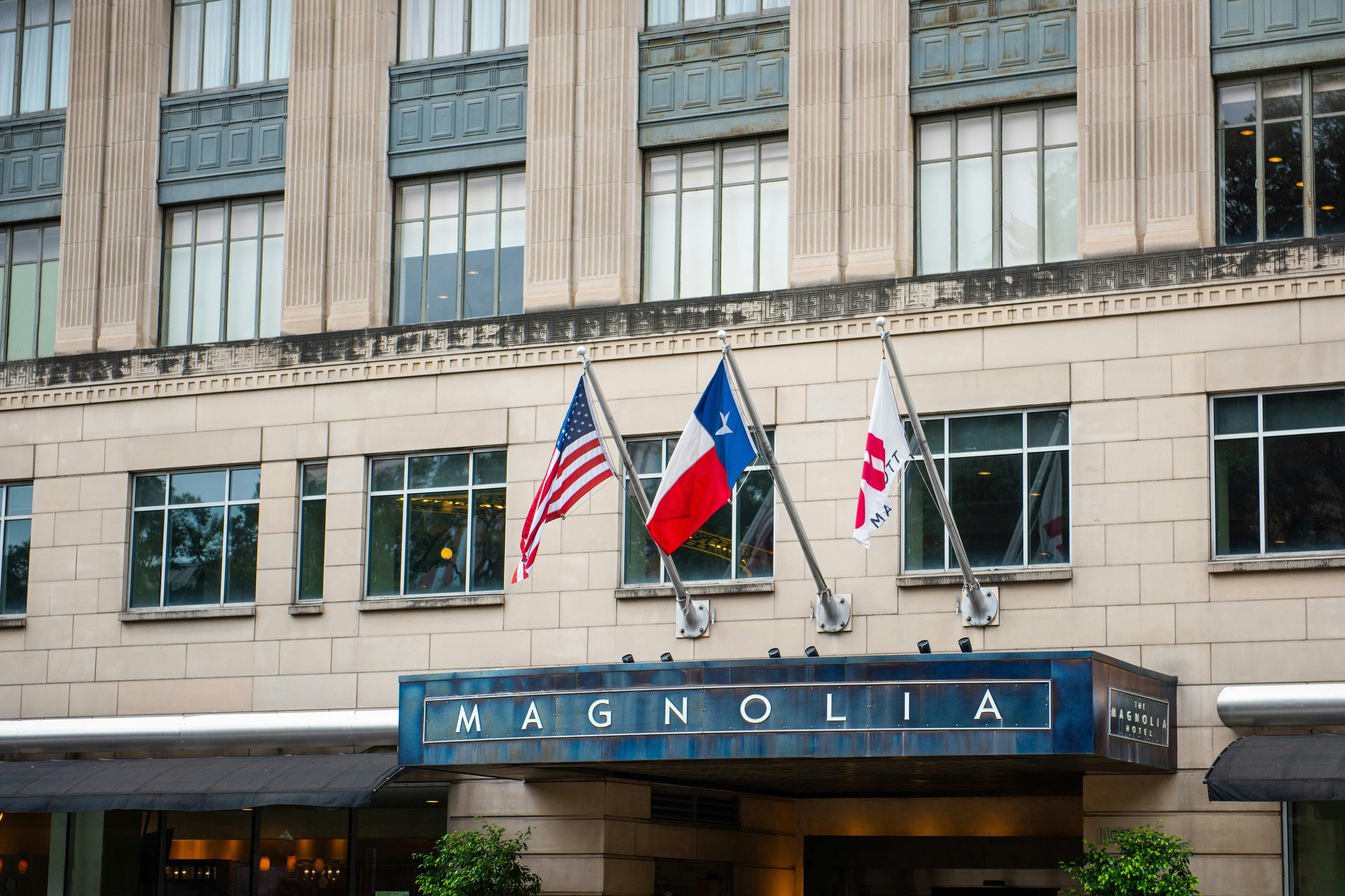 Magnolia Hotel Houston 2/61
