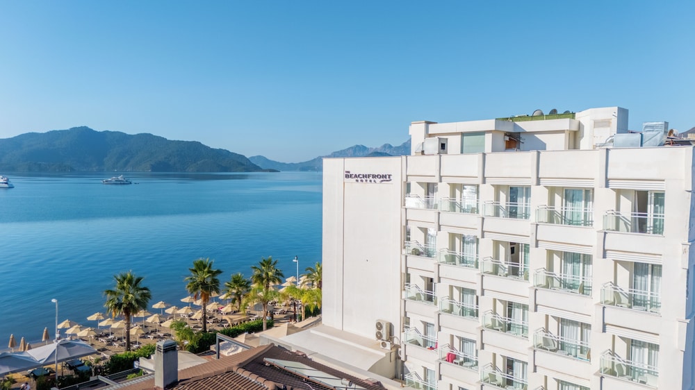 The Beachfront Hotel - Adults Only +16