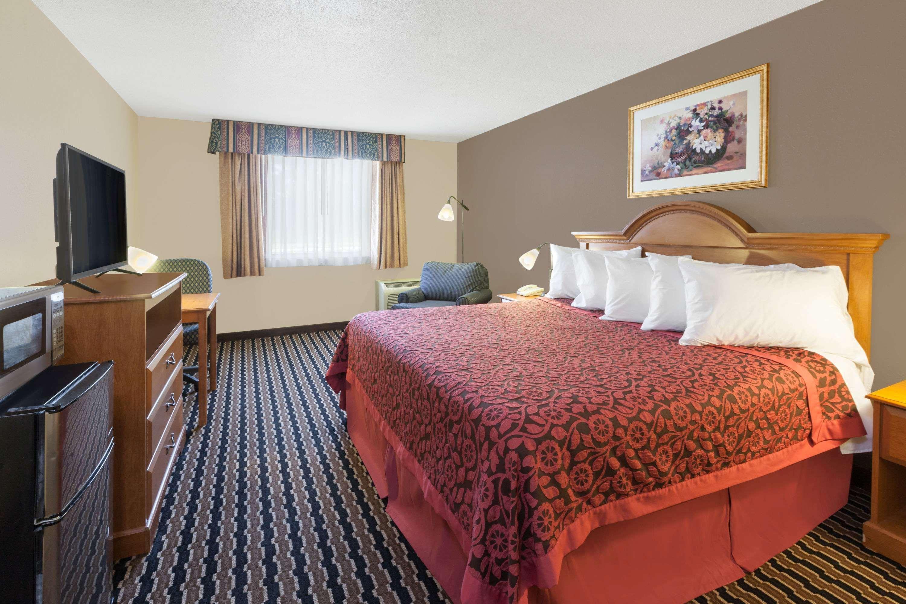 Room, Double Bed