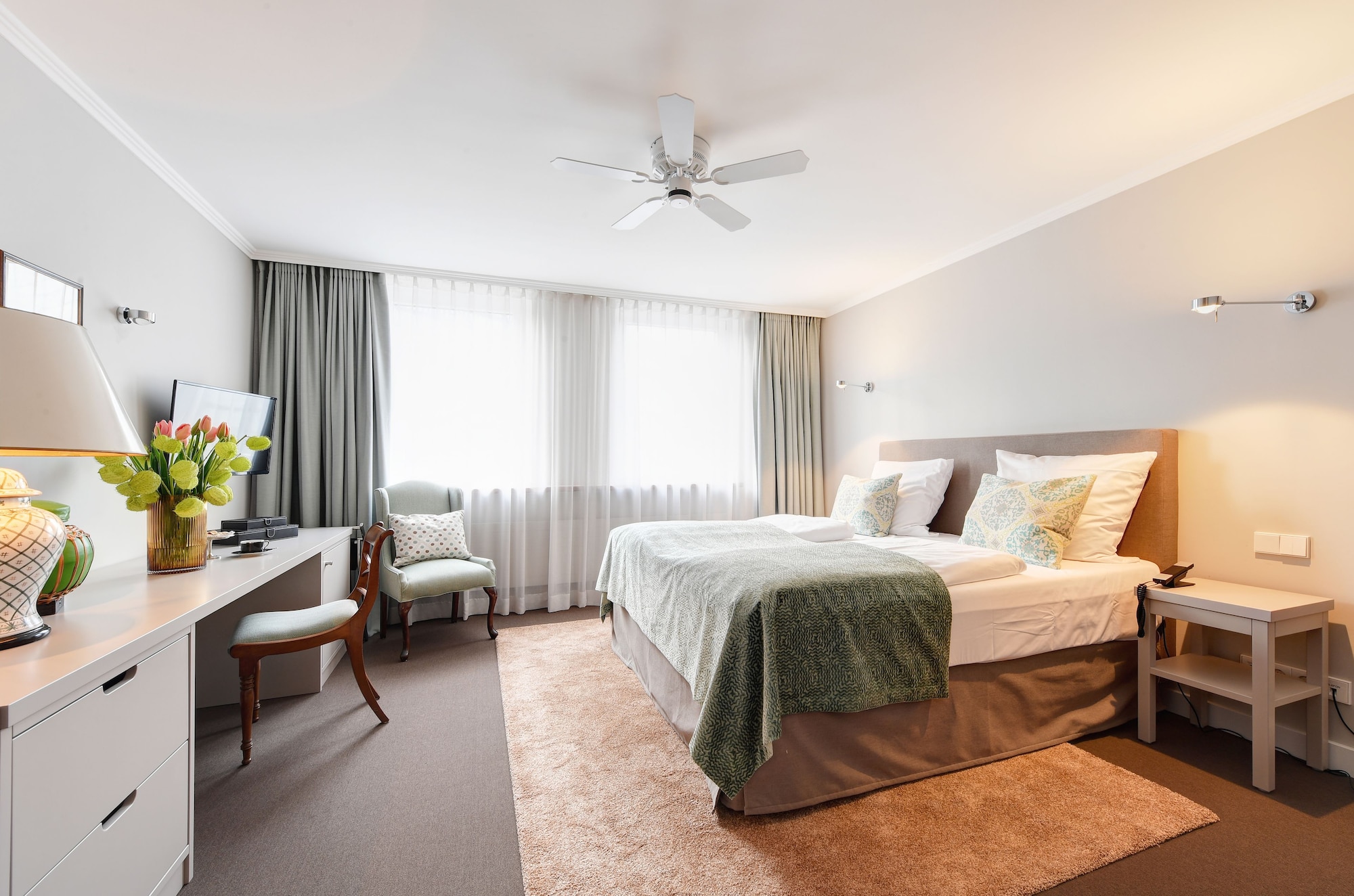 SUPERIOR, DOUBLE BED