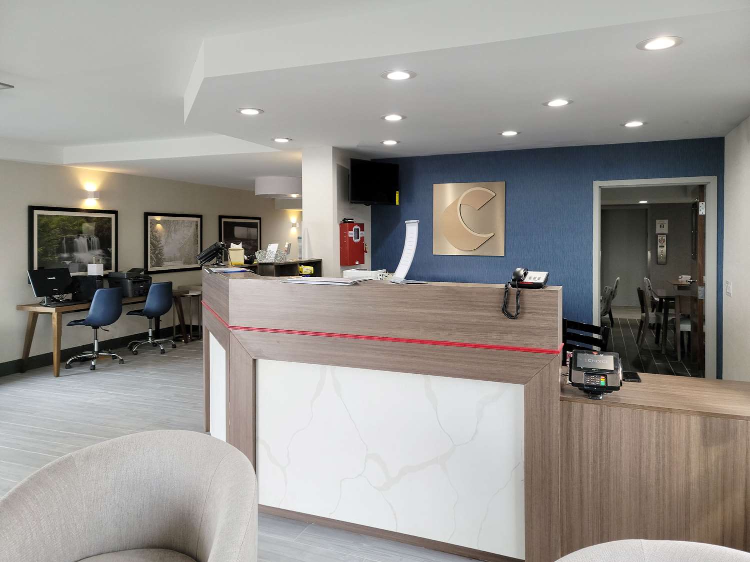 Comfort Inn & Suites Wyomissing/Reading 2/17